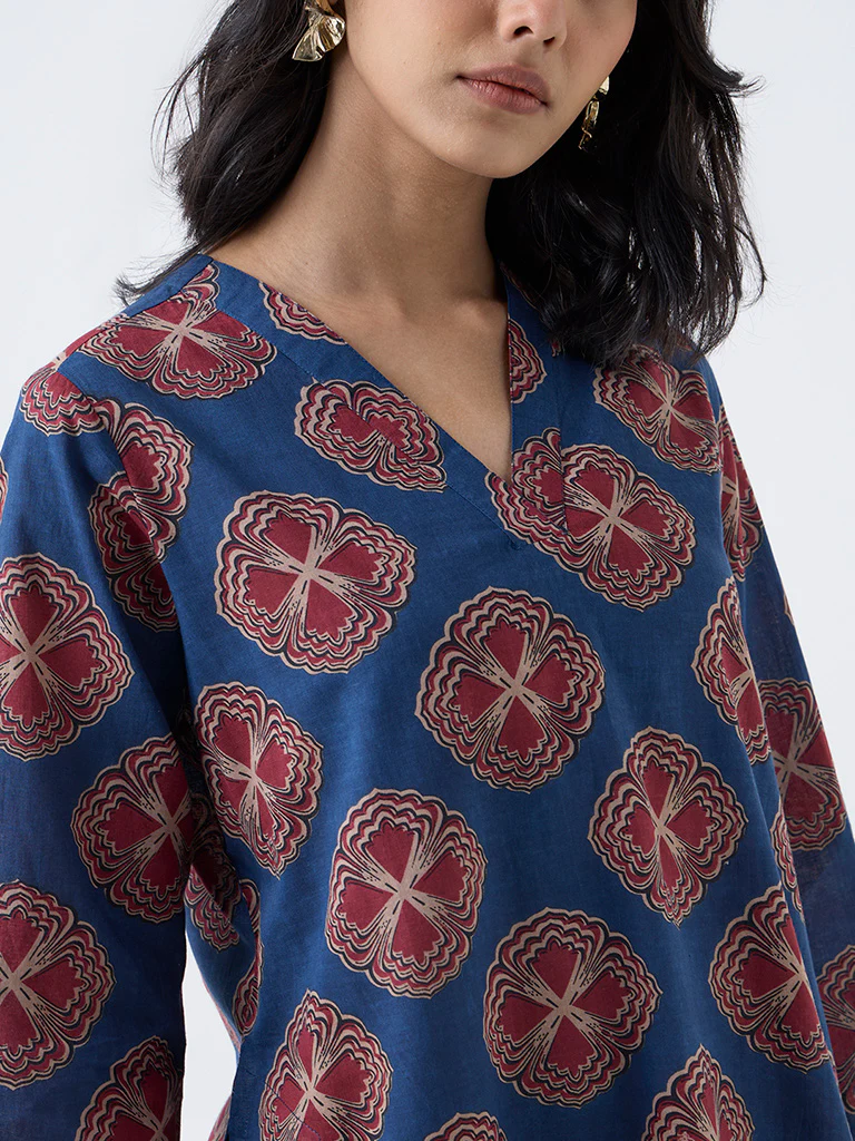 Utsa Indigo Floral Print Cotton Straight Kurta - Image 3