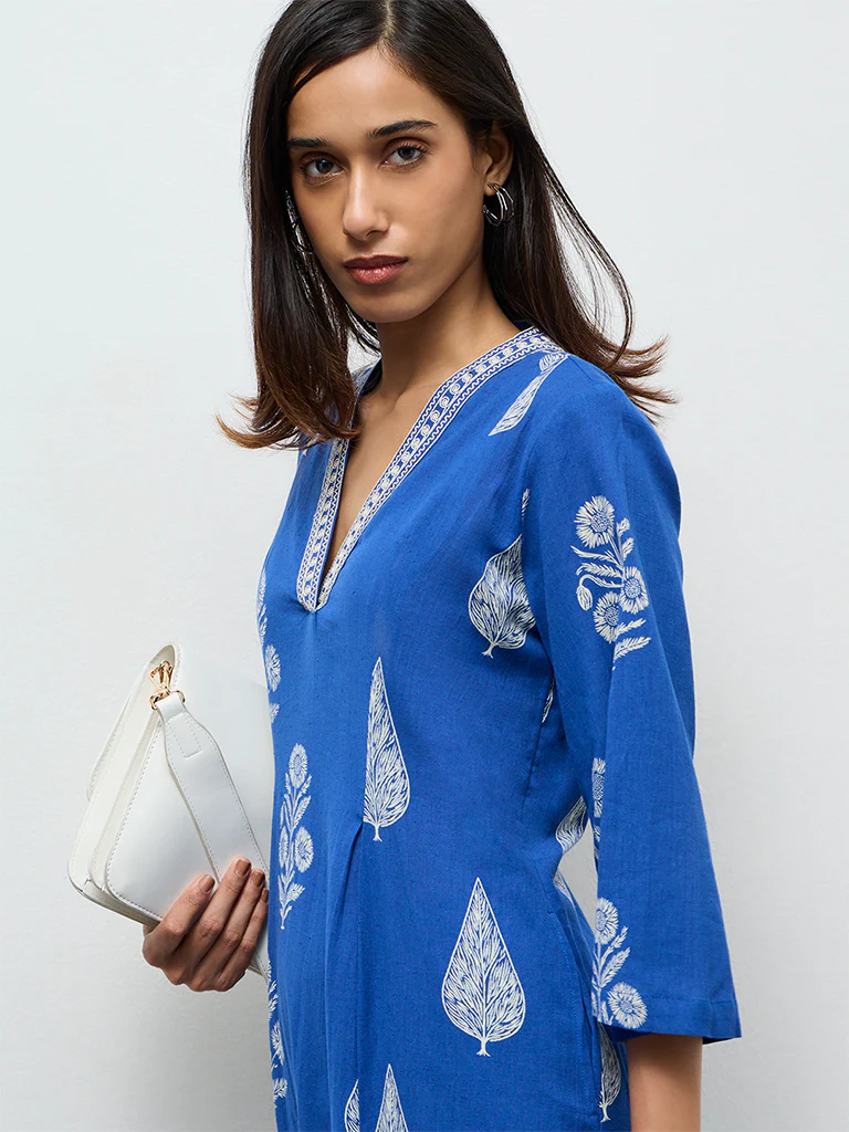 Utsa Indigo Floral Printed A-Line Cotton-Blend Kurta - Image 3