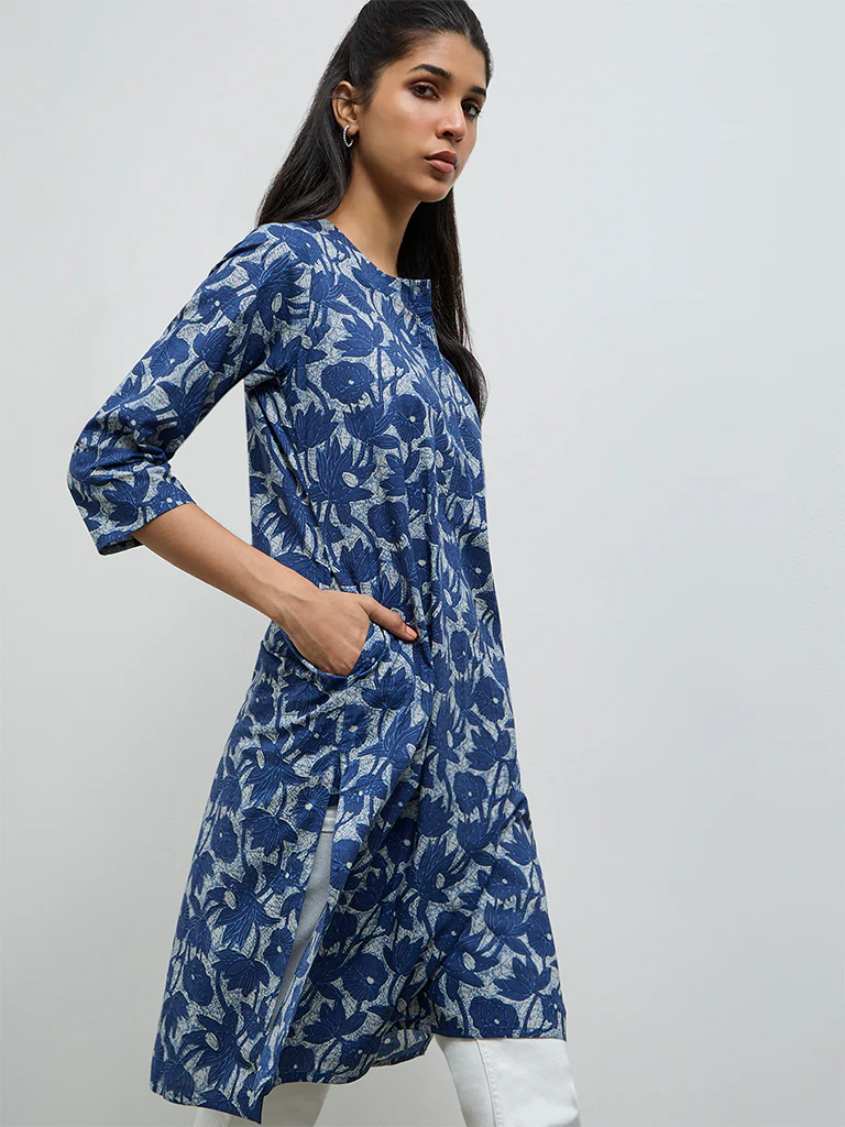 Utsa Indigo Floral Printed Cotton Straight Kurta - Image 2
