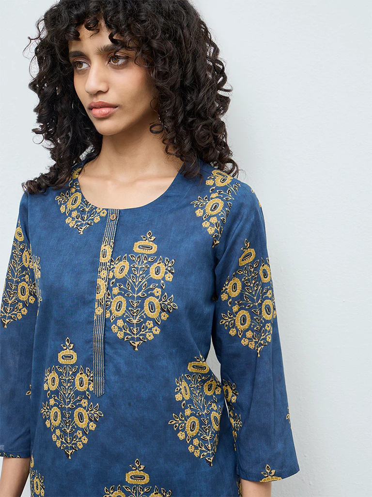Utsa Indigo Foliage Printed Cotton Straight Kurta - Image 3