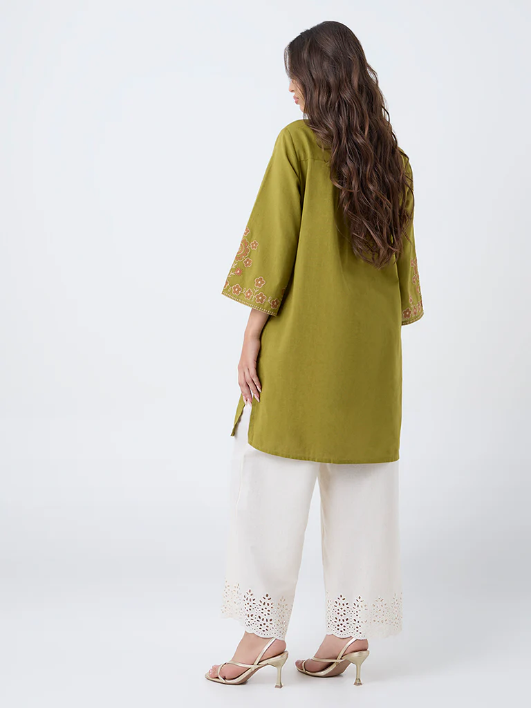 Utsa Lime Floral Embroidered Cotton-Blend A-Line Kurta - Image 4