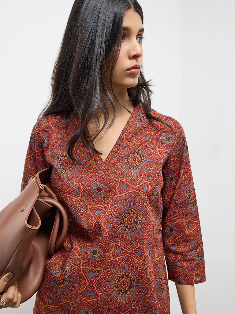 Utsa Maroon Botanical Butta Design Cotton Straight Kurta - Image 3