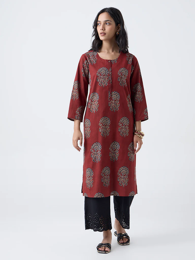 Utsa Maroon Floral Design Cotton Straight Kurta - Image 2