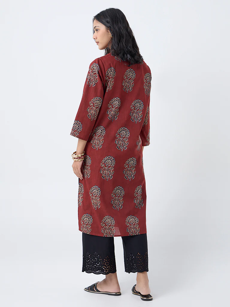 Utsa Maroon Floral Design Cotton Straight Kurta - Image 4