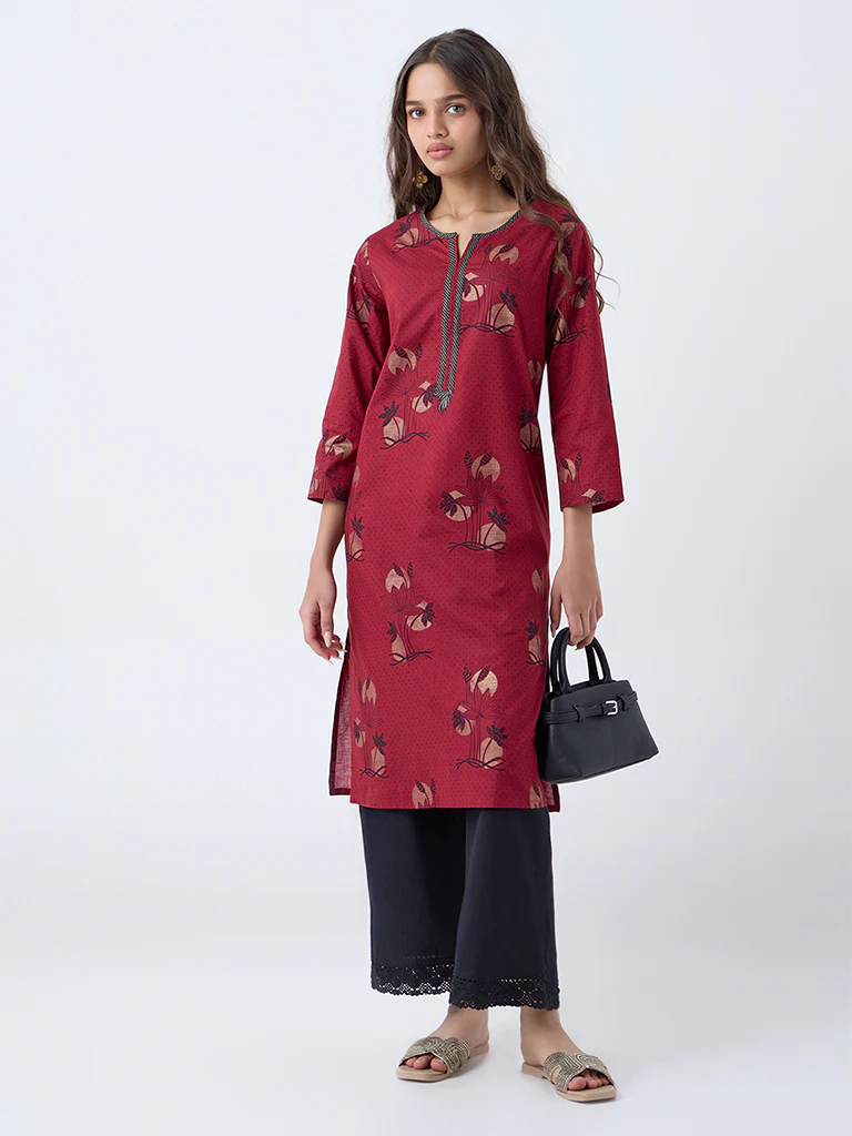 Utsa Maroon Floral Printed Cotton Straight Kurta