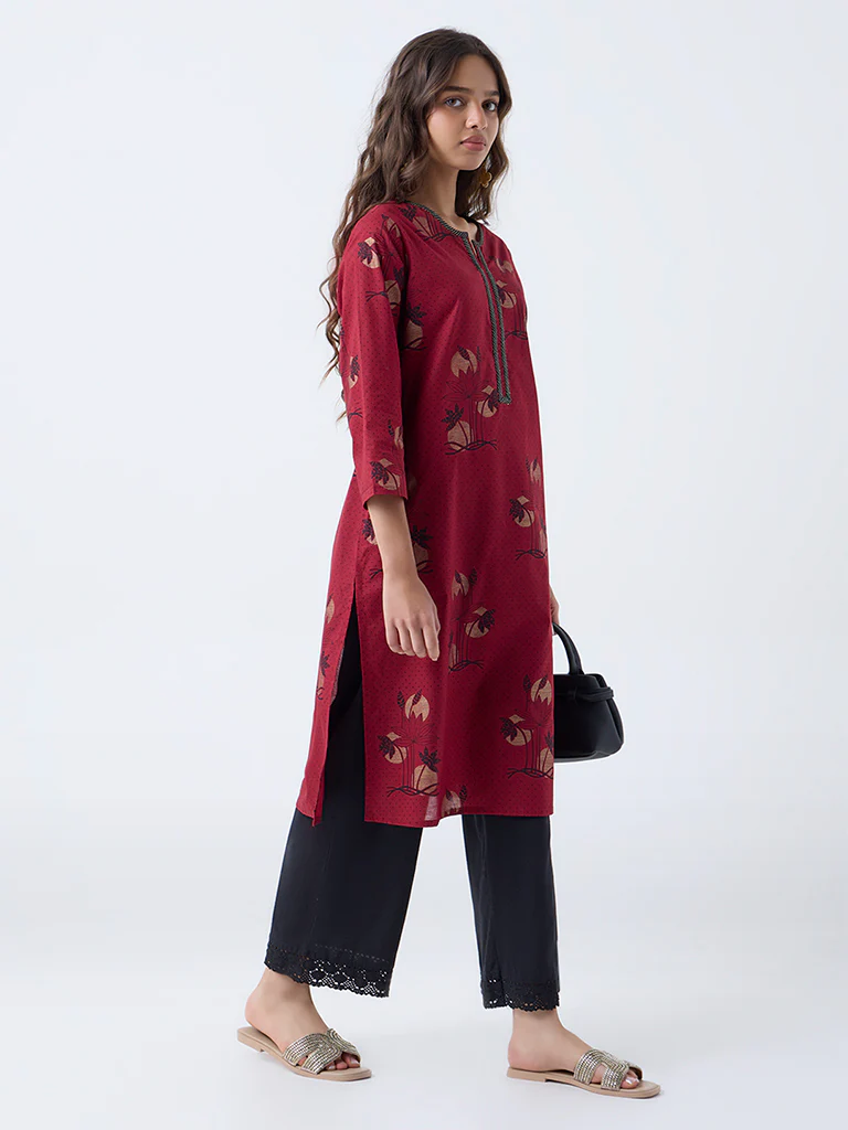 Utsa Maroon Floral Printed Cotton Straight Kurta - Image 2