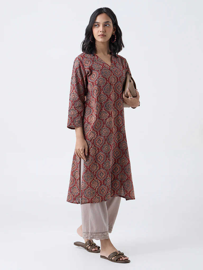 Utsa Maroon Kantha Embroidered Cotton Straight Kurta