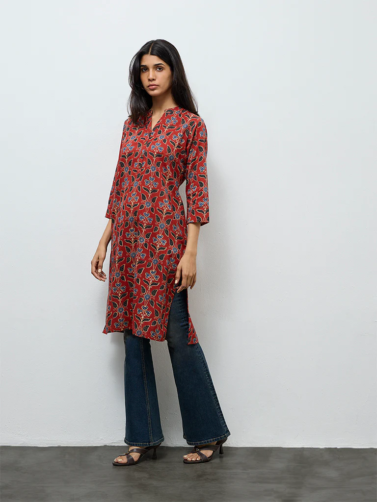 Utsa Maroon Printed Cotton Straight Kurta - Image 2