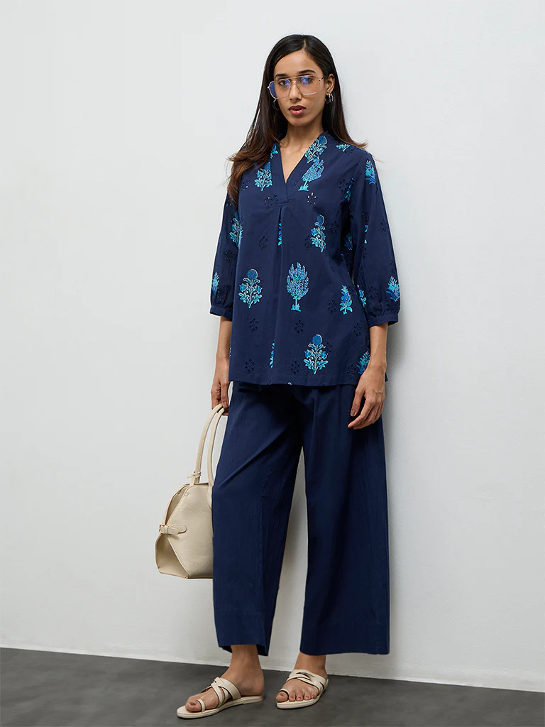 Utsa Navy Crinkle-Textured Cotton Pants - Image 2