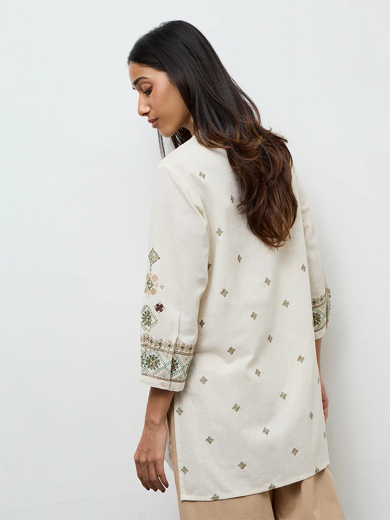 Utsa Off-White Aztec Embroidered Cotton-Blend Tunic - Image 4