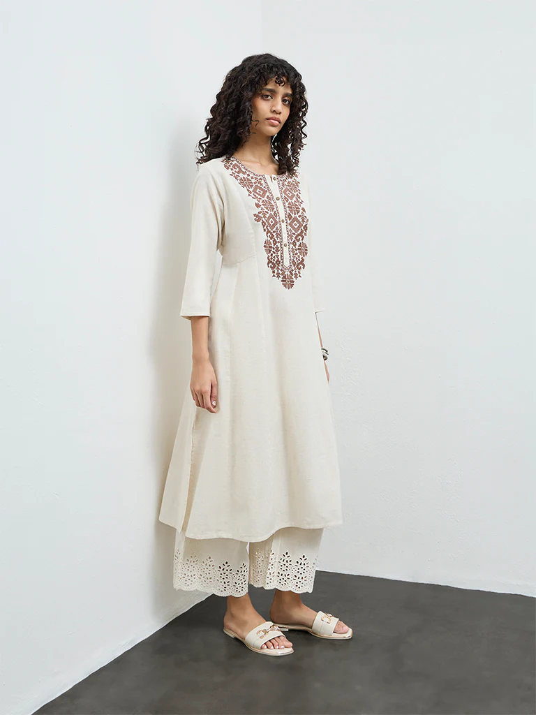 Utsa Off-White Embroidered Cotton-Blend Anarkali Kurta