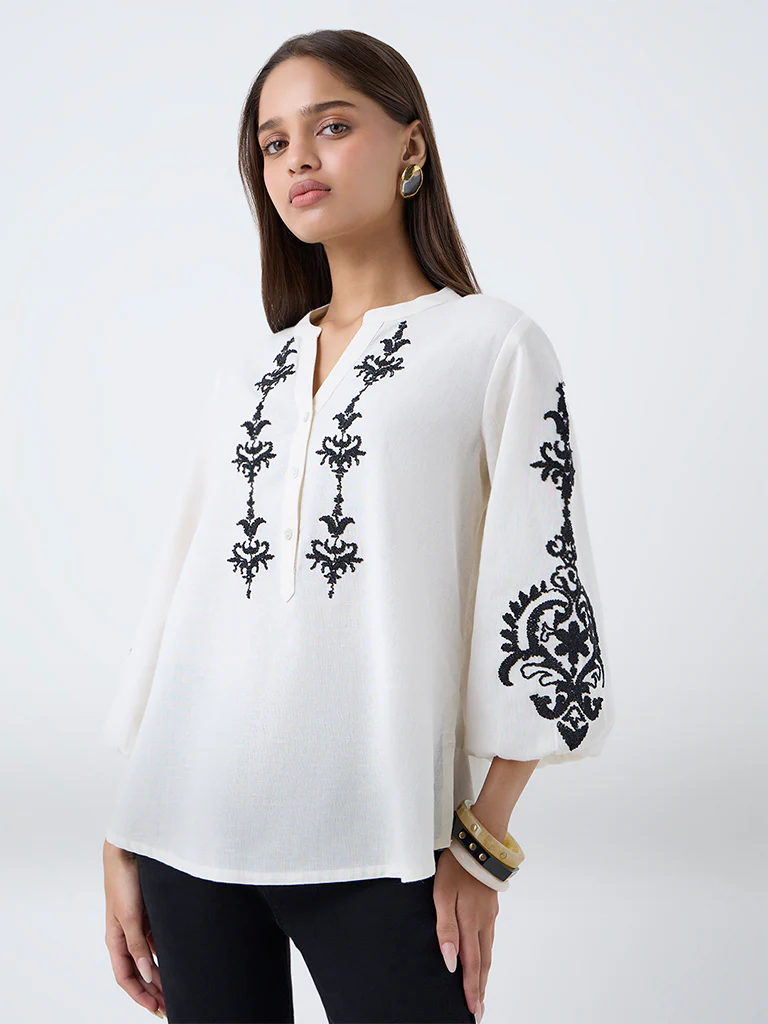 Utsa Off-White Embroidered Cotton-Blend Tunic - Image 2