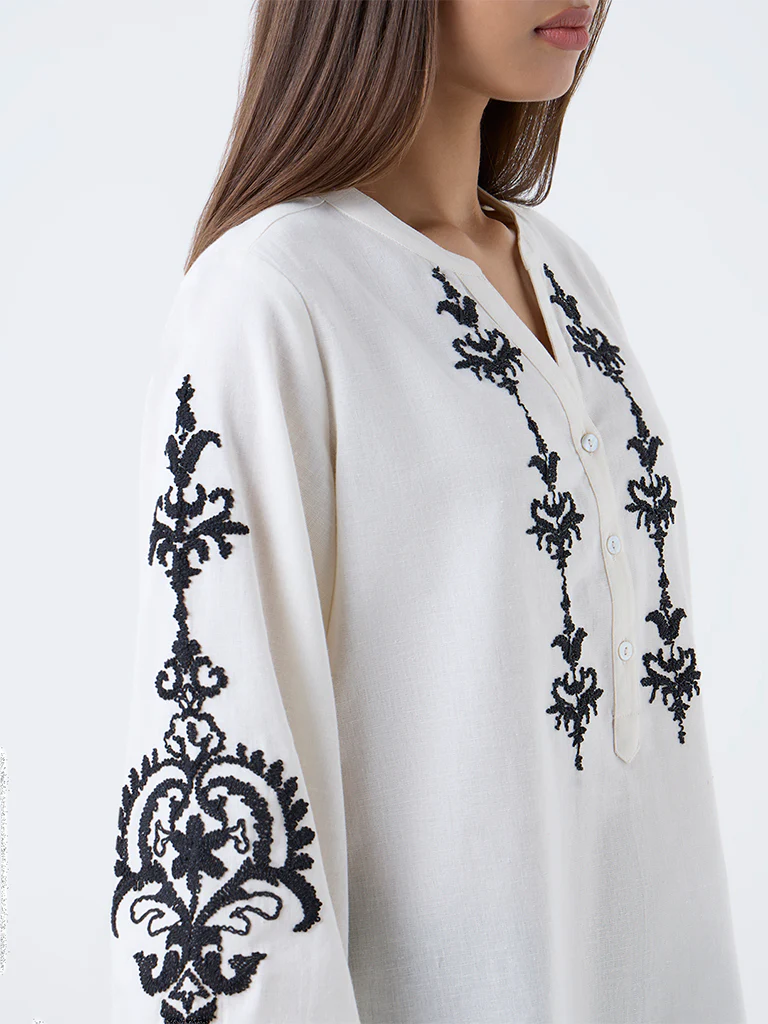 Utsa Off-White Embroidered Cotton-Blend Tunic - Image 3