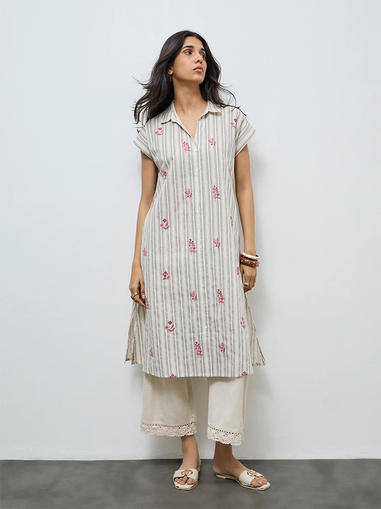 Utsa Off-White Floral Embroidered Cotton-Blend A-Line Kurta