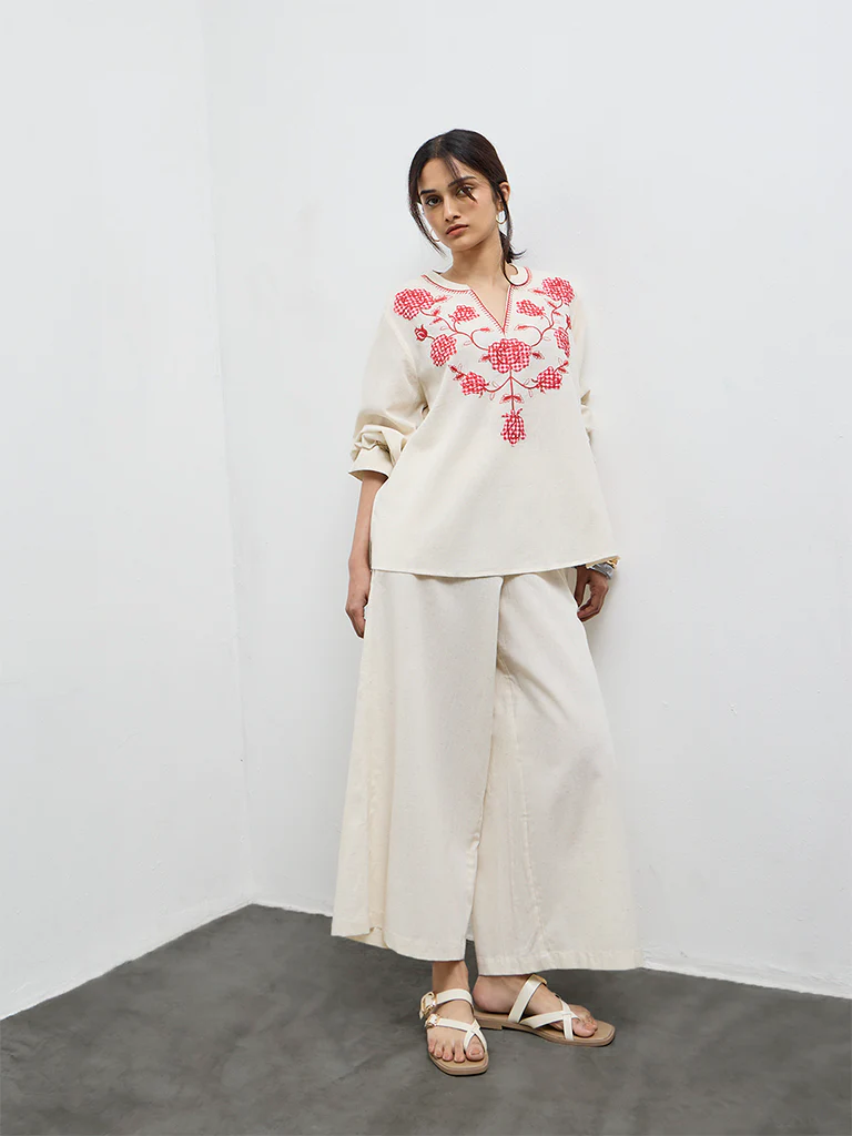 Utsa Off-White Floral Embroidered Cotton-Blend Tunic - Image 2