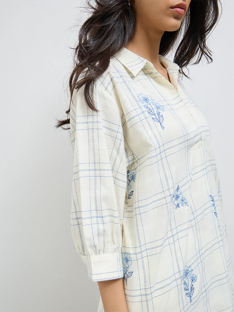 Utsa Off-White Floral Embroidered Cotton Kurta - Image 3