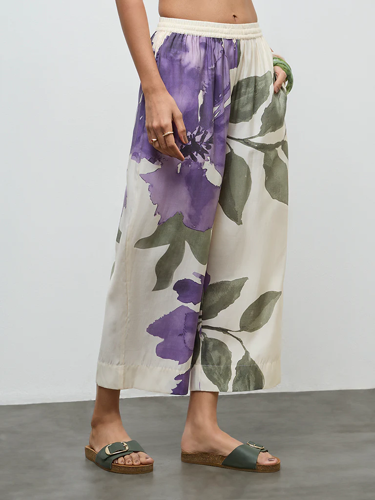 Utsa Off-White Floral Pants