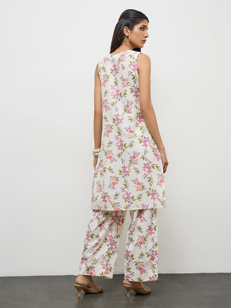 Utsa Off-White Floral Pattern Cotton A-Line Kurta - Image 4