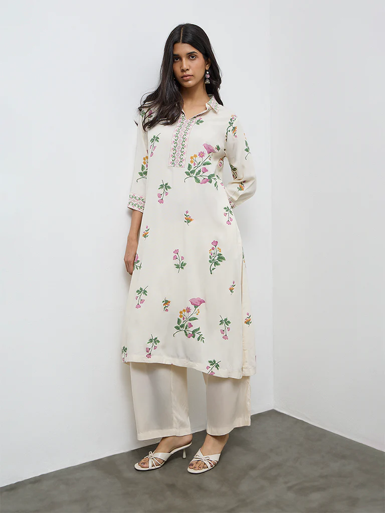 Utsa Off-White Floral Printed A-Line Kurta