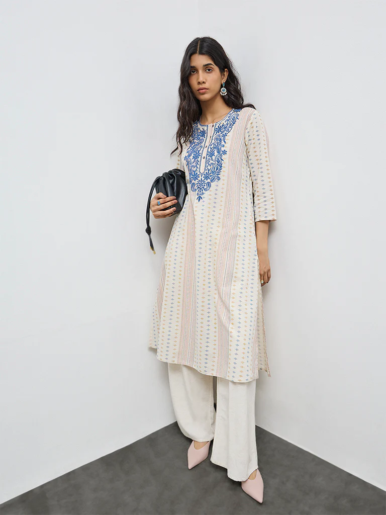 Utsa Off-White Floral Printed Cotton-Blend A-Line Kurta - Image 2