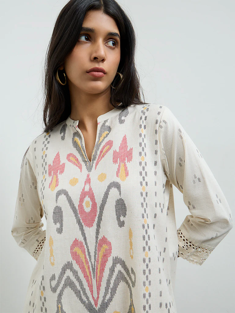 Utsa Off-White Ikat Printed Cotton-Blend A-Line Kurta - Image 3