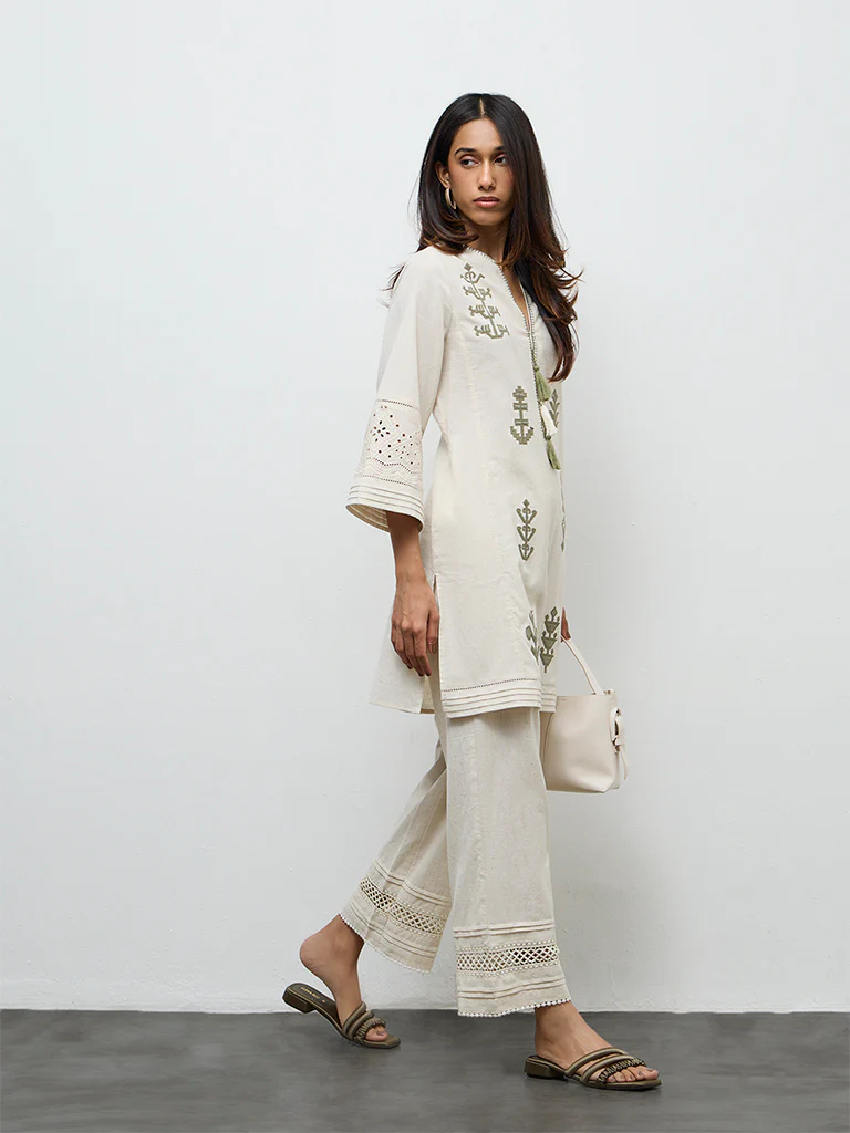 Utsa Off-White Lace Design Cotton-Blend Pants - Image 2