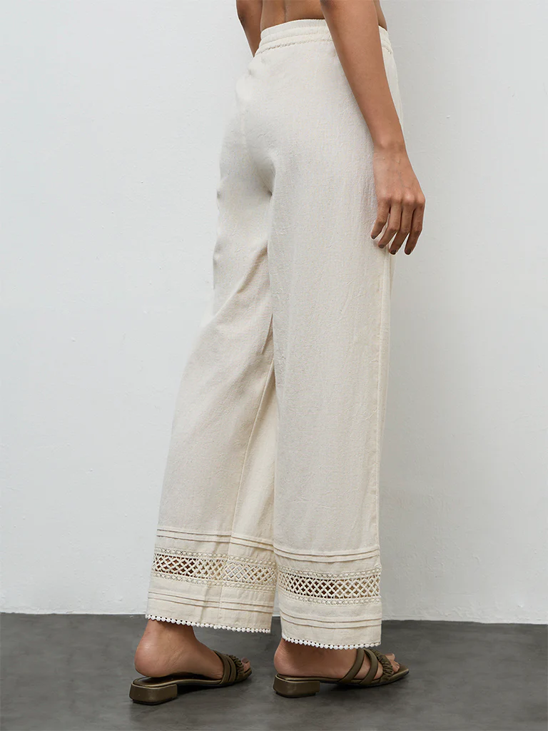 Utsa Off-White Lace Design Cotton-Blend Pants - Image 4