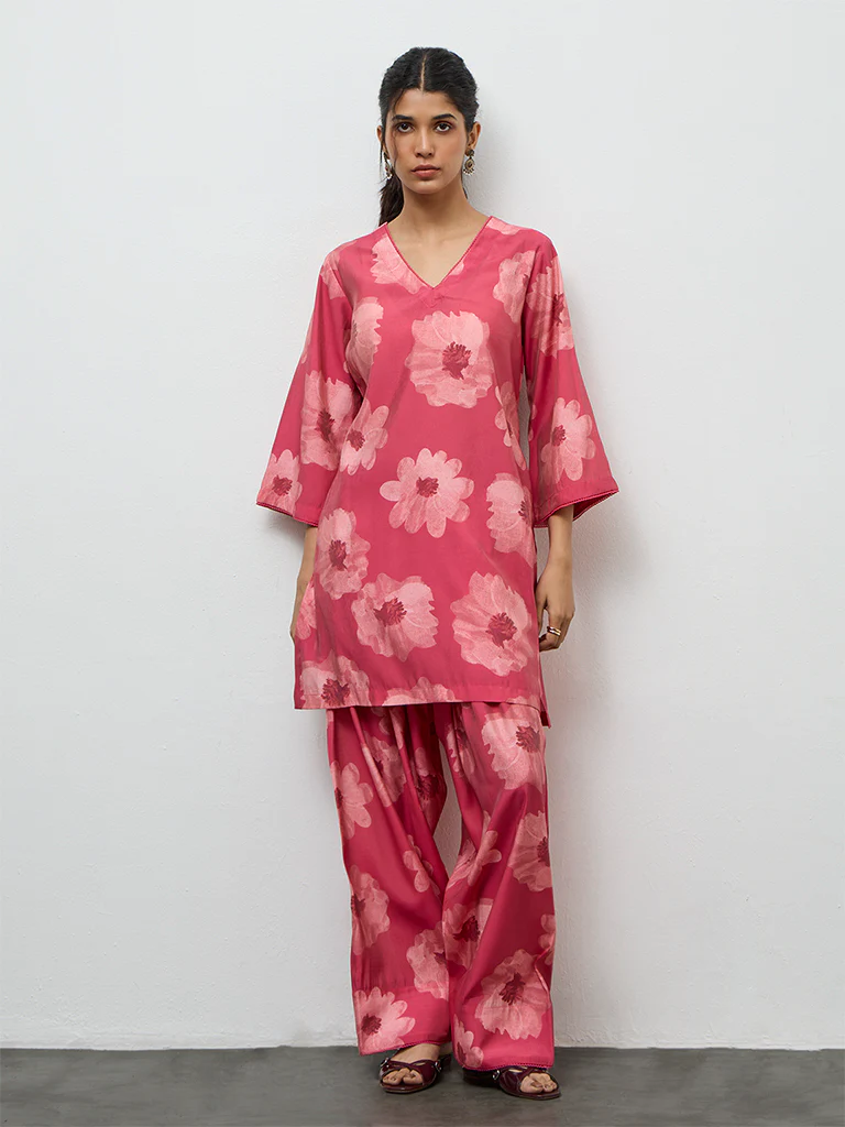 Utsa Pink Floral Pattern A-Line Kurta