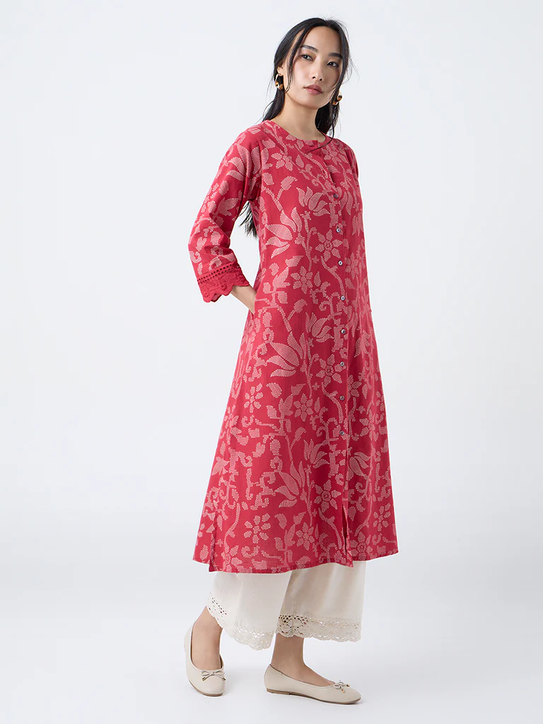 Utsa Red Floral Detailed Cotton-Blend A-Line Kurta