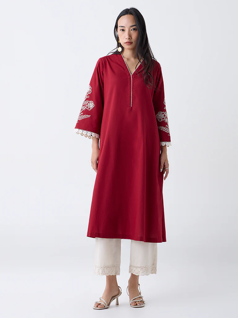 Utsa Red Floral Embroidered Cotton-Blend A-Line Kurta