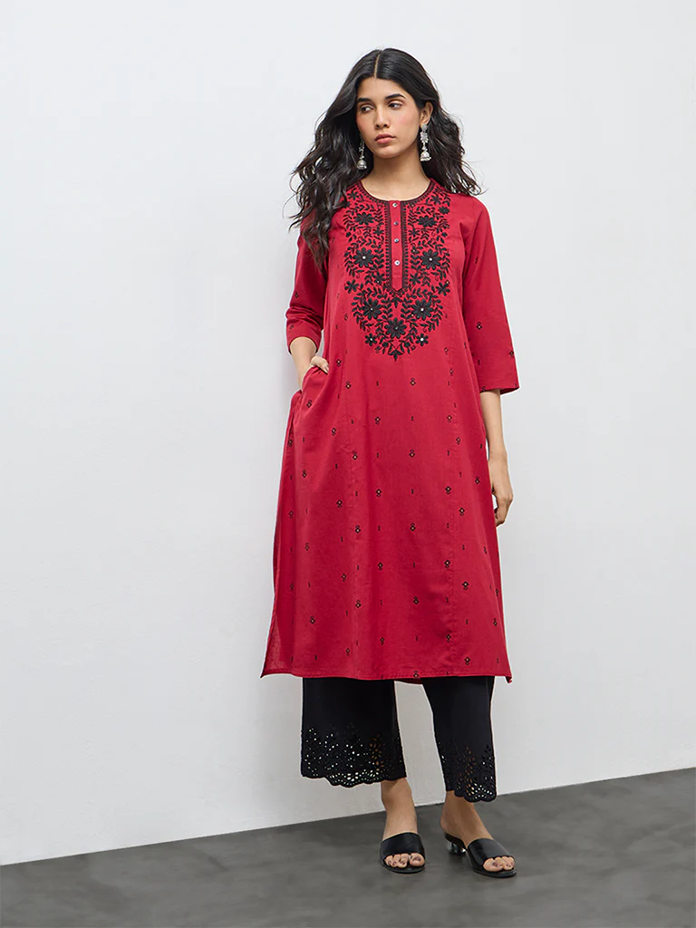 Utsa Red Floral Embroidered Cotton-Blend A-Line Kurta