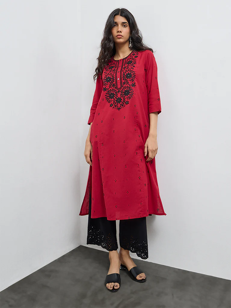 Utsa Red Floral Embroidered Cotton-Blend A-Line Kurta - Image 2