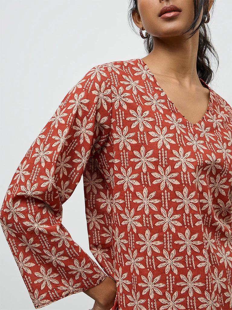 Utsa Red Floral Printed Cotton Top - Image 3
