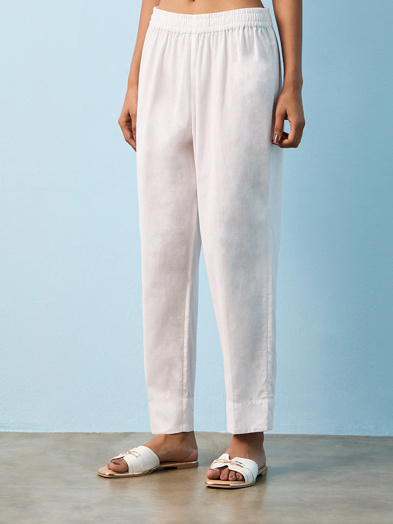 Utsa White Solid Cotton-Blend Pants