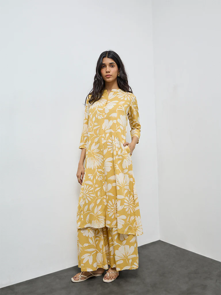 Utsa Yellow Floral Printed A-Line Kurta - Image 2
