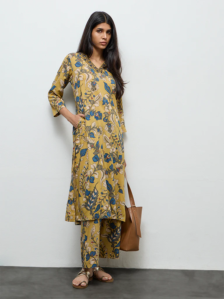 Utsa Yellow Floral Printed A-Line Kurta - Image 2