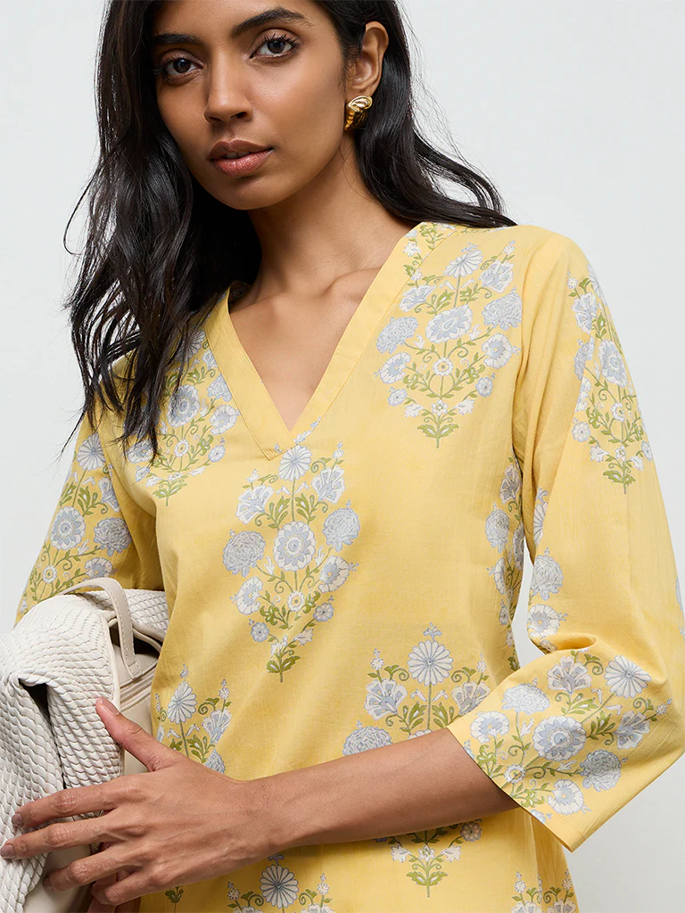 Utsa Yellow Floral Printed Straight Cotton Kurta - Image 3