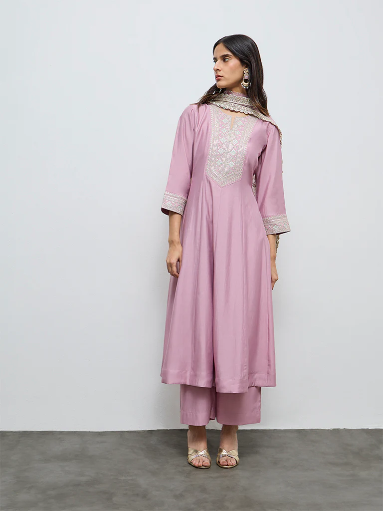 Vark Light Pink Embellished A-Line Ethnic Set - Image 2