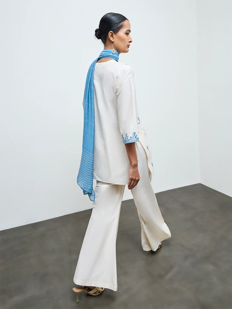 Vark Off-White Floral Embroidered A-Line Ethnic Set - Image 4