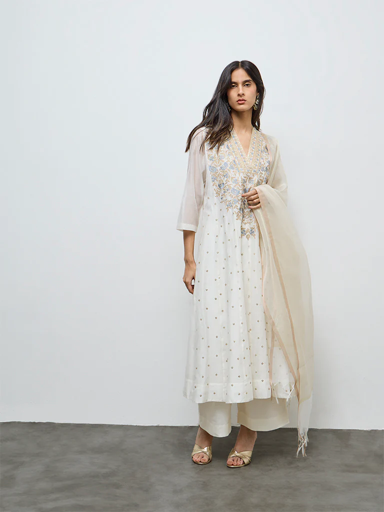 Vark Off-White Floral Embroidered Cotton-Blend A-Line Ethnic Set