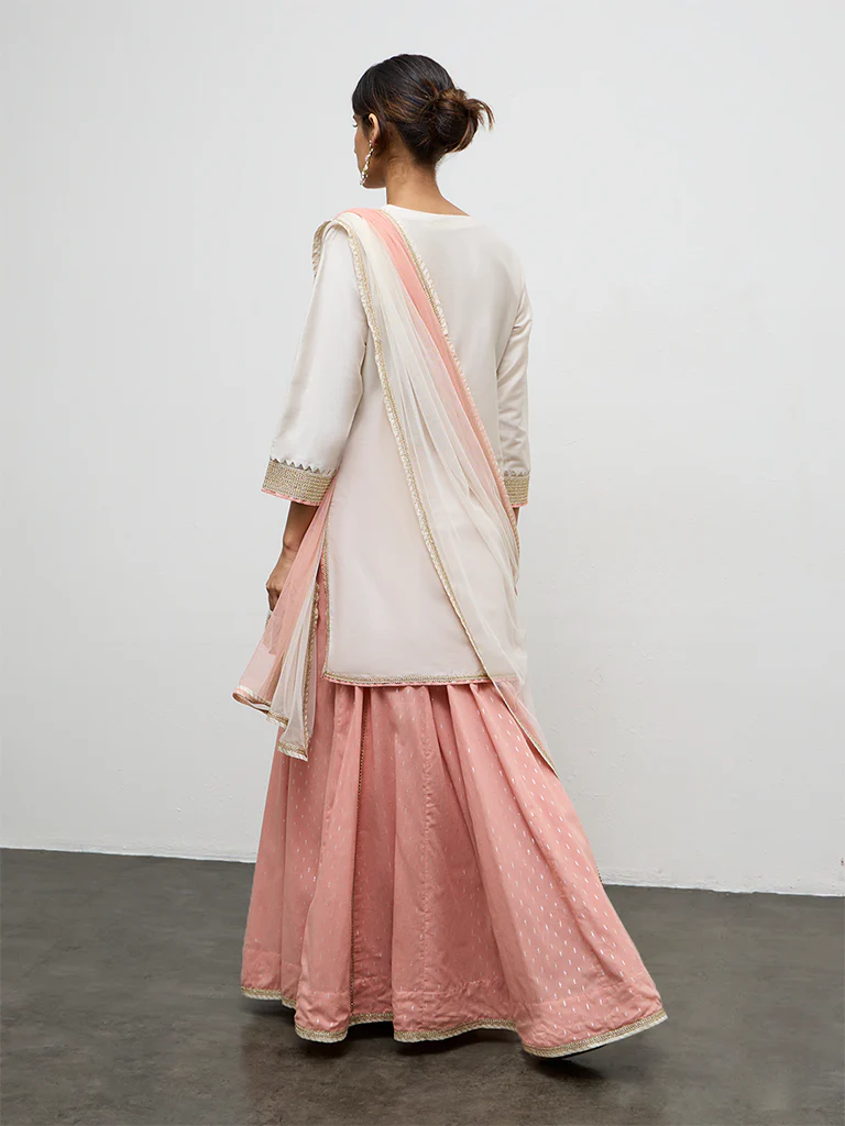 Vark Off-White Paisley Embroidered Ethnic Set - Image 4