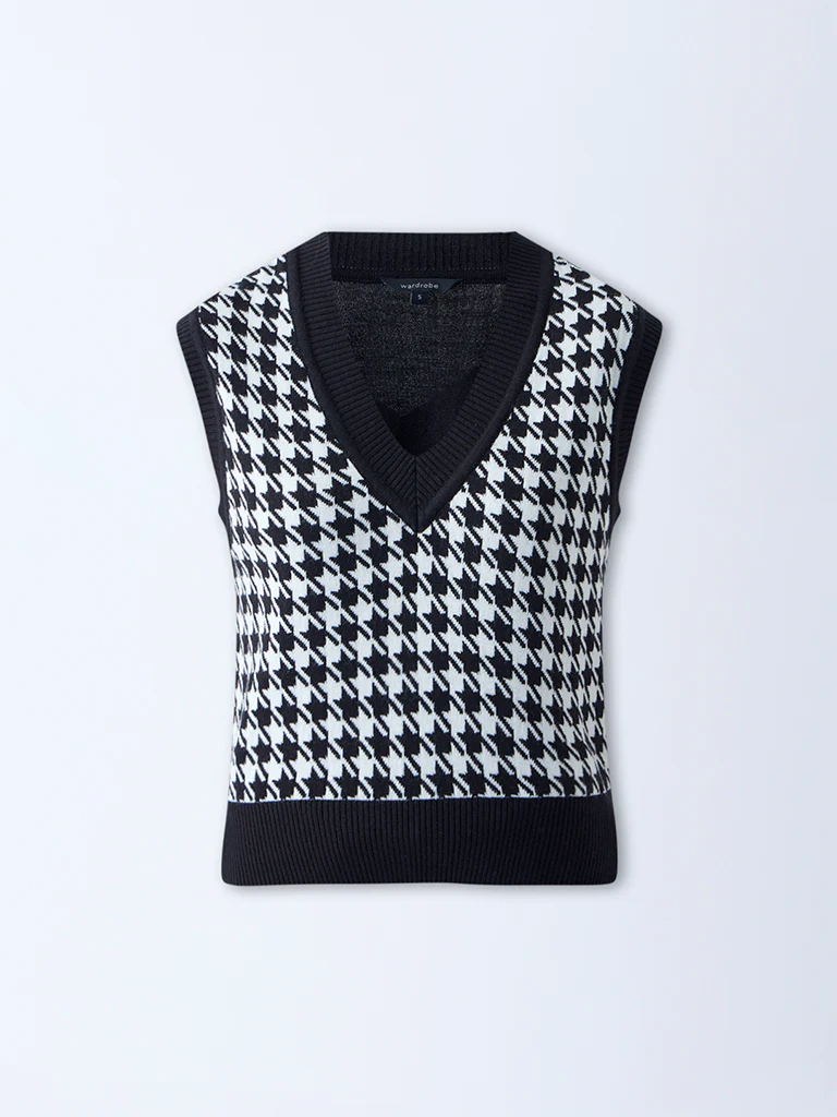Wardrobe Black Houndstooth Design Sweater - Image 5