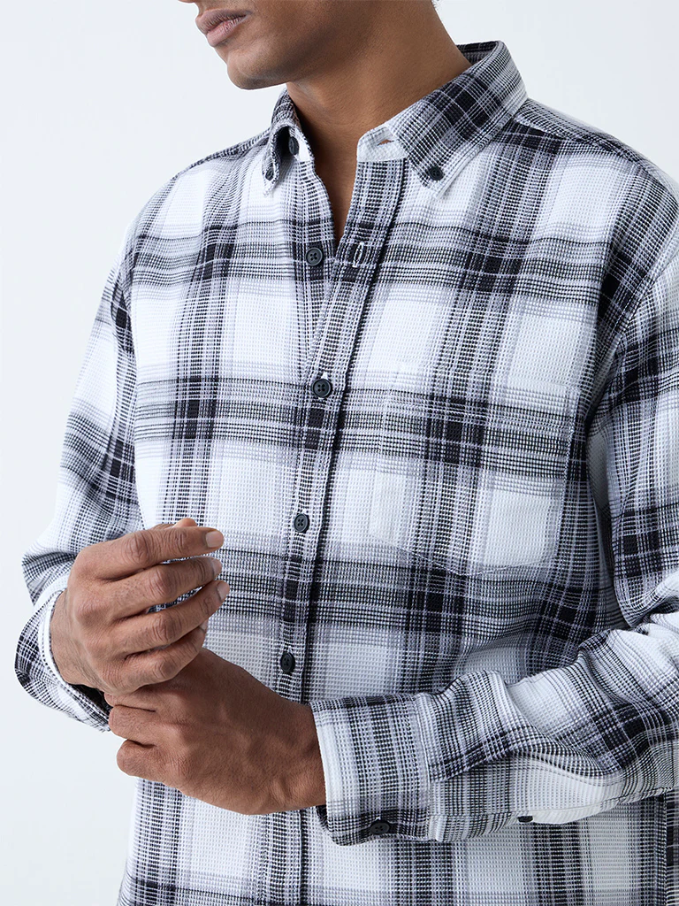 WES Casuals Black Checks Design Relaxed-Fit Cotton Shirt - Image 3