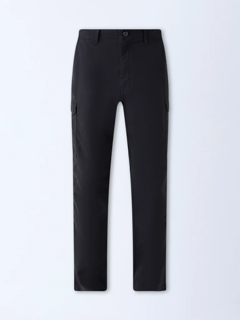 WES Casuals Black Relaxed-Fit Cotton-Blend Trousers - Image 6