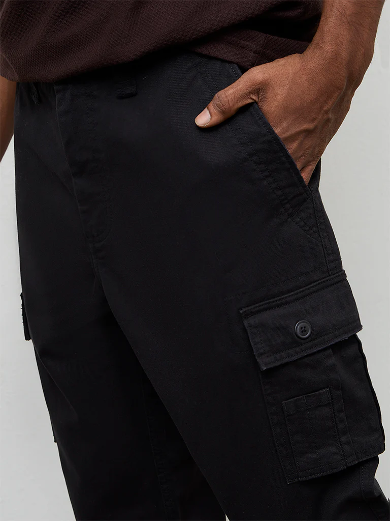 WES Casuals Black Solid Relaxed-Fit Mid-Rise Cotton Cargo Pants - Image 3