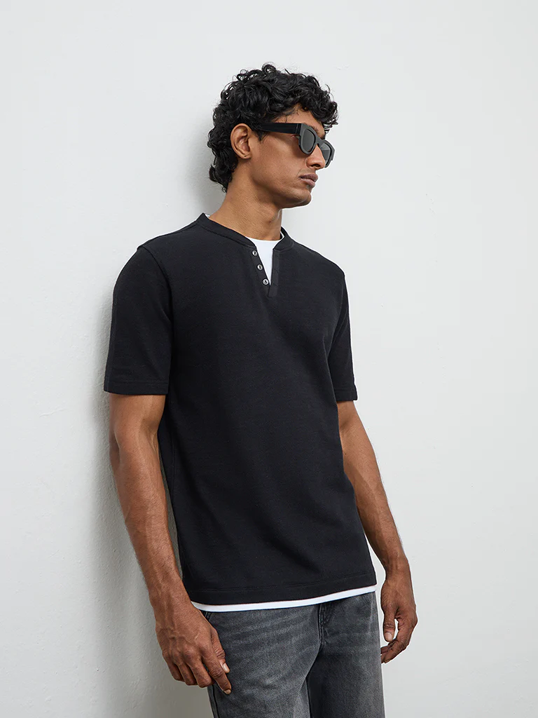 WES Casuals Black Solid Textured Relaxed-Fit Cotton T-Shirt - Image 3