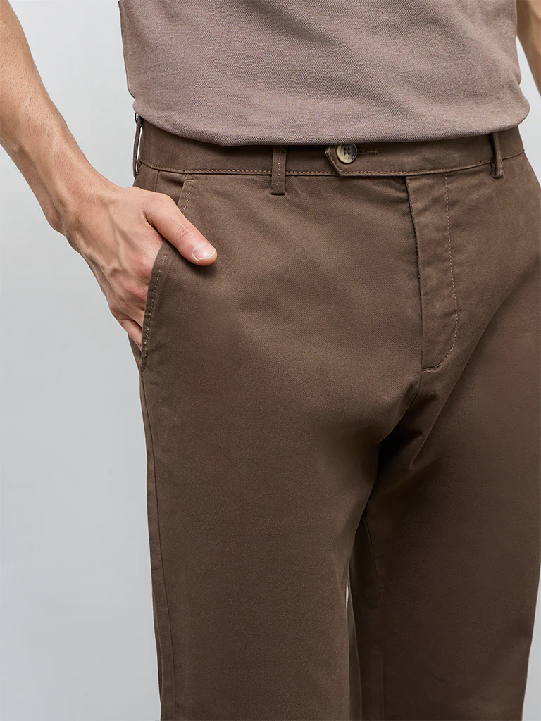 WES Casuals Dark Brown Relaxed-Fit Cotton-Blend Mid-Rise Trousers - Image 4