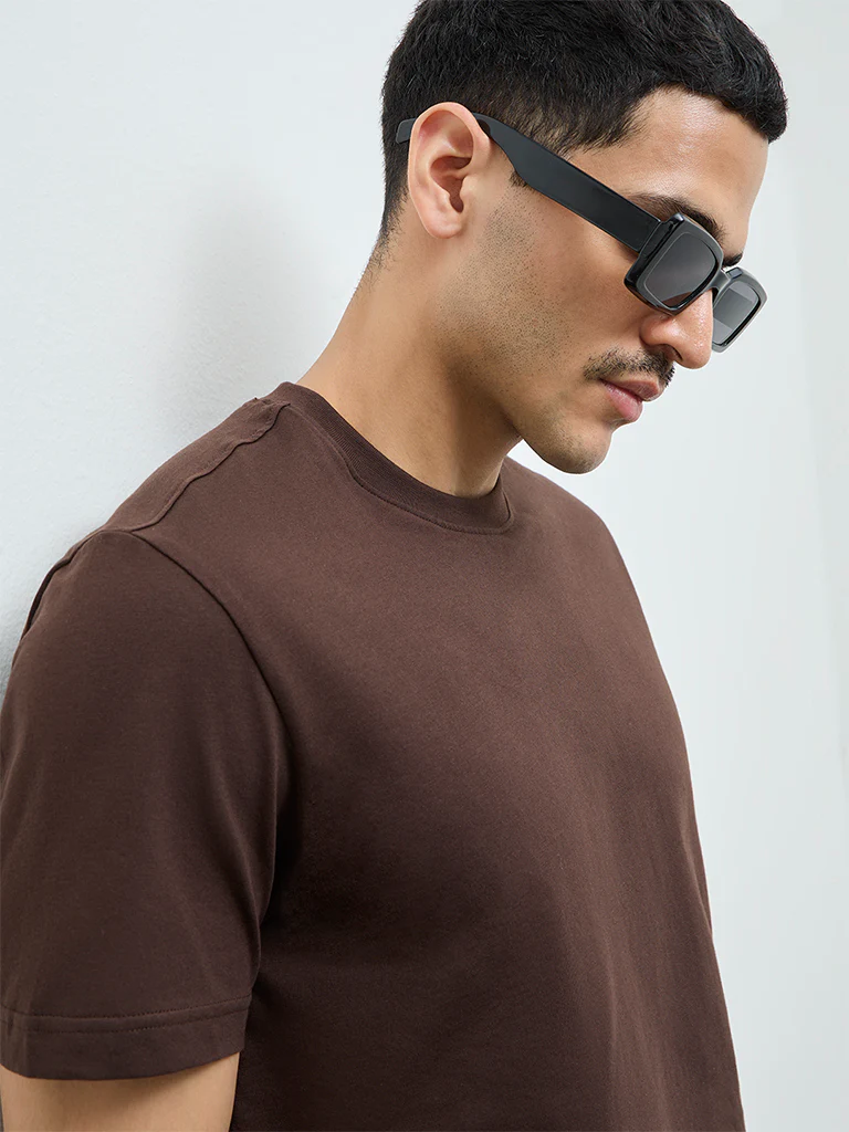 WES Casuals Dark Brown Solid Slim-Fit Cotton T-Shirt - Image 4
