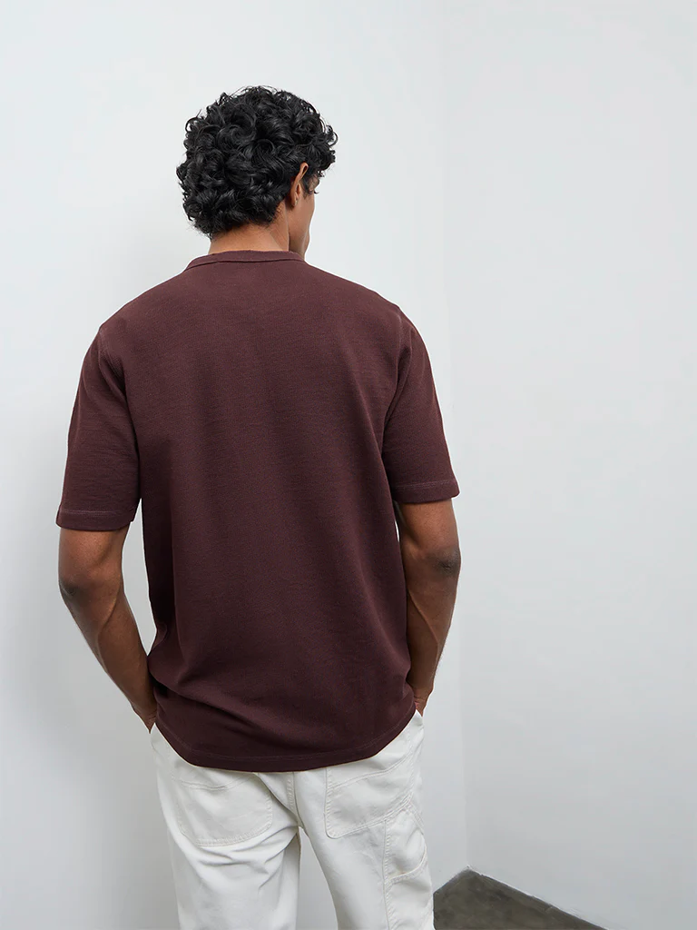 WES Casuals Dark Brown Textured Relaxed Fit Cotton-Blend T-Shirt - Image 5