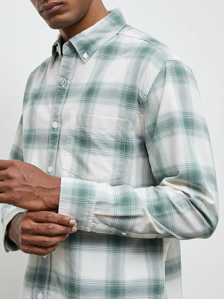 WES Casuals Green Checkered Relaxed-Fit Cotton-Blend Shirt - Image 3